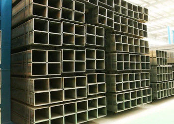 सीमलेस स्टील खोखले अनुभाग 1-12 मीटर लंबाई जस्ती और एल्यूमीनियम विकल्प