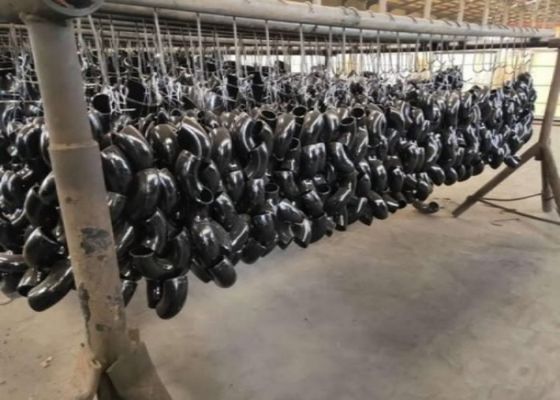 ASME B16.5 स्टैंडर्ड स्टील पाइप फिटिंग्स के साथ कोल्ड बेंडिंग तकनीक