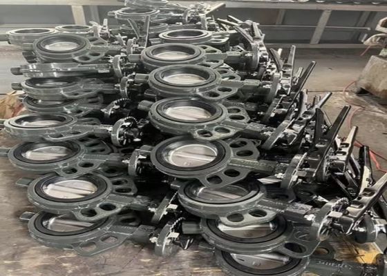 पाइपलाइनों के लिए मैनुअल ऑपरेशन के साथ डीआईएन मानक बोल्टेड बोनट बटरफ्लाई वाल्व