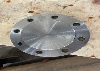 पेट्रोलियम क्लास 300 स्टील फ्लैंग्स रस्ट-प्रूफ ऑयल सतह के साथ 1/2-48