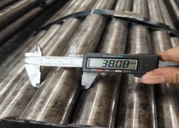 जंगरोधी तेल कार्बन स्टील पाइप ASTM A106 ± 5% सहिष्णुता