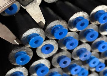 कटिंग सेवा और ±10% सहिष्णुता के साथ सीमलेस स्टील पाइप API 5L