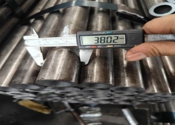 16Mn हीट एक्सचेंजर स्टील ट्यूब 0.7-30MM दीवार मोटाई कस्टम लंबाई