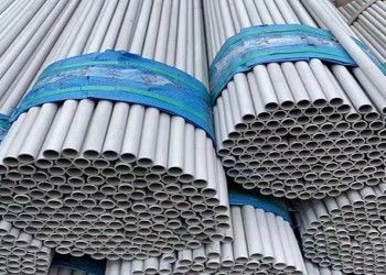 थ्रेडेड एंड्स स्टेनलेस स्टील पाइप ट्यूबिंग, मोटाई 0.3mm-150mm और BA/2B/NO.1/NO.3/NO.4 सतह फिनिश के साथ