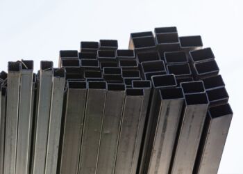 निर्माण और मशीनरी के लिए Q195-235 ग्रेड में हॉट रोल्ड स्क्वायर सेक्शन स्टील खोखले सेक्शन