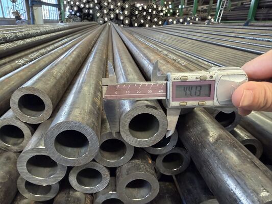 0.7MM~30MM दीवार की मोटाई और अनुकूलित लंबाई के साथ संक्षारण प्रतिरोधी हीट एक्सचेंजर स्टील ट्यूब